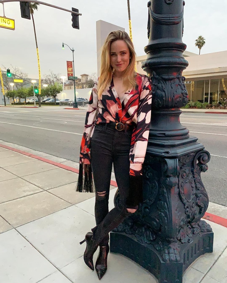 Caity Lotz