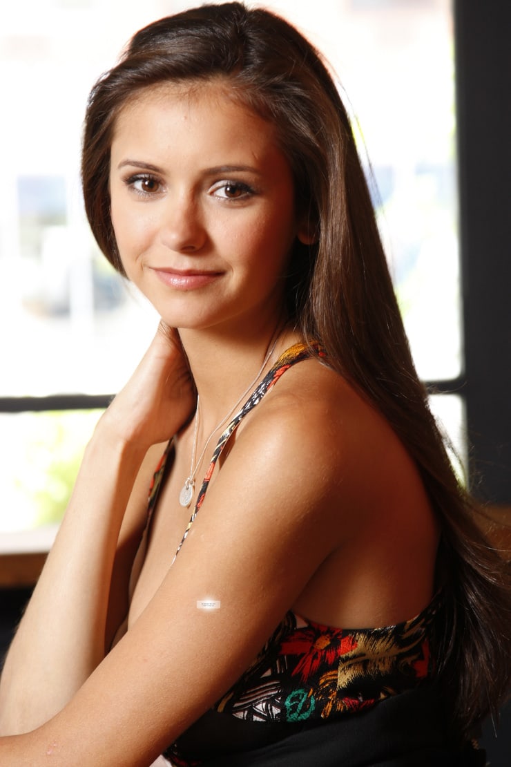 Picture of Nina Dobrev