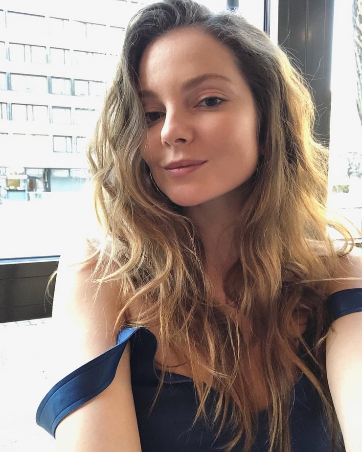 Eniko Mihalik Eniko Mihalik