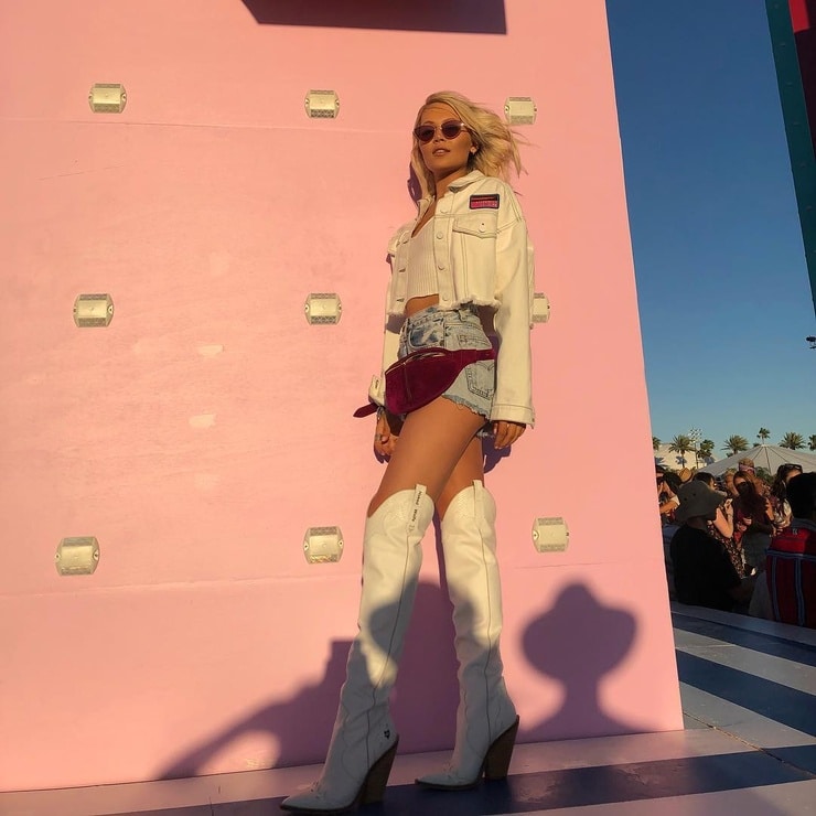 Kelli Berglund Kelli Berglund