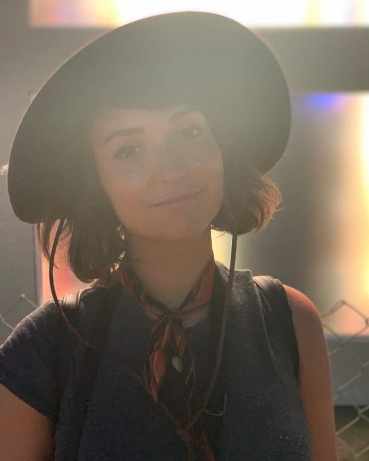 Milana Vayntrub Milana Vayntrub