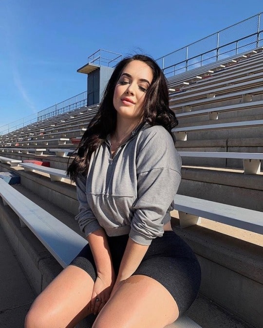 Holly Luyah