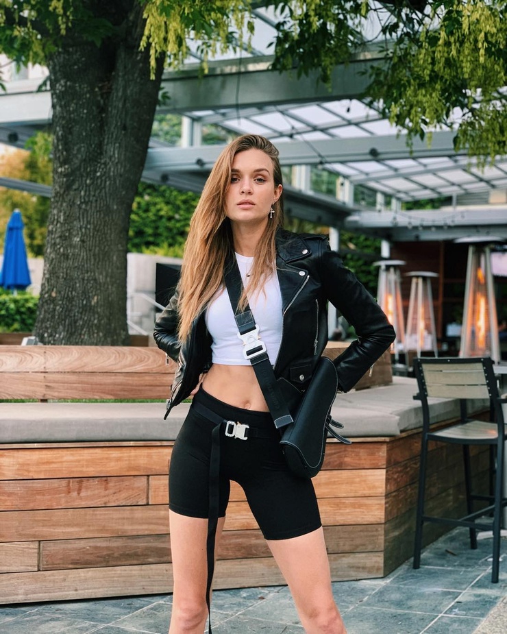 Josephine Skriver Josephine Skriver