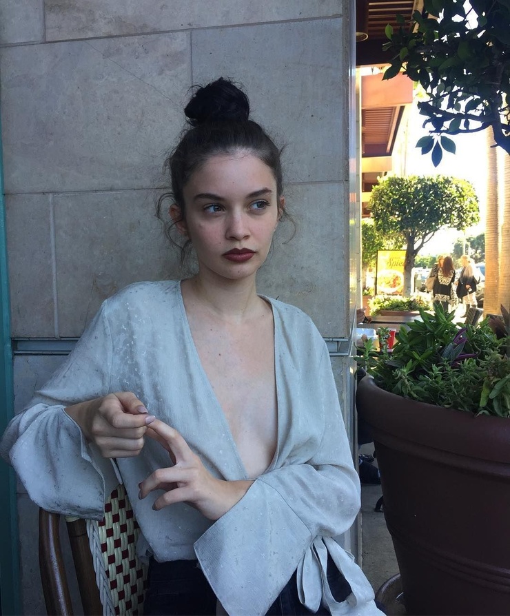 Sabrina Claudio Sabrina Claudio
