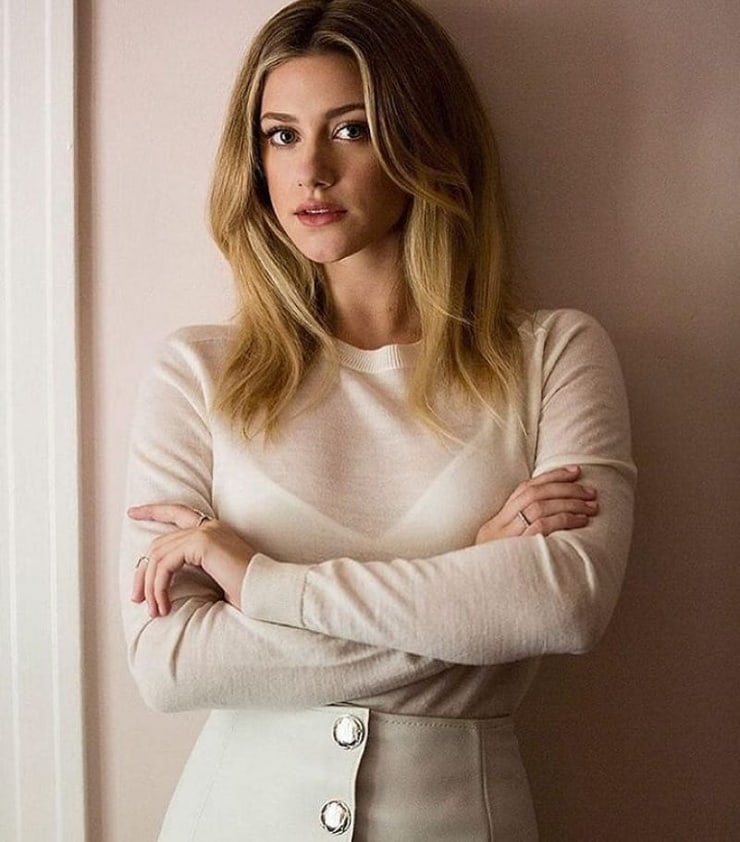 Lili Reinhart