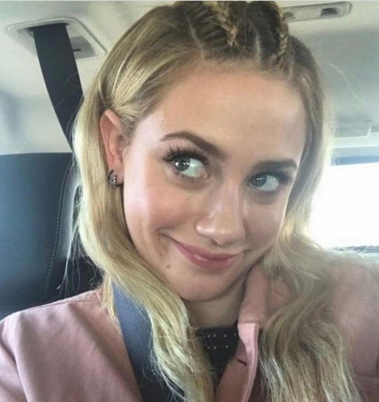 Lili Reinhart