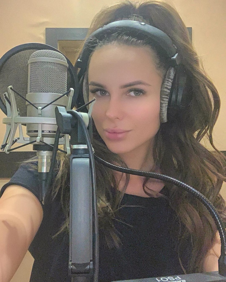Hanna (Anna Ivanova)
