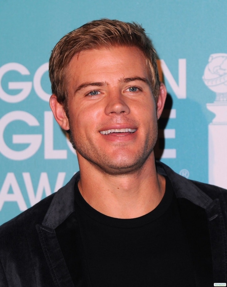 Picture of Trevor Donovan