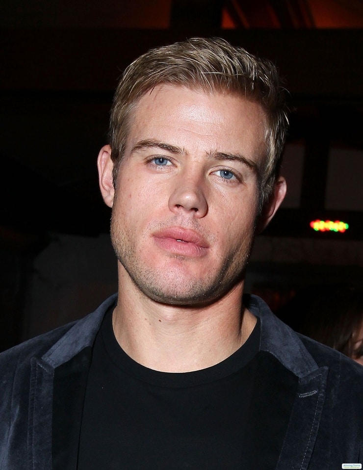 Picture of Trevor Donovan