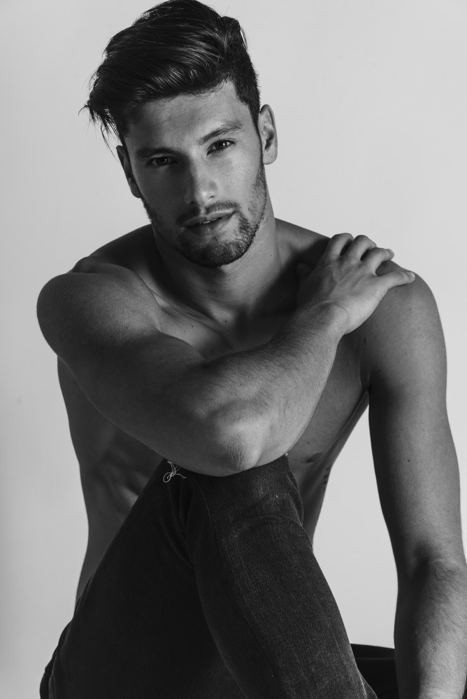 Jhonatan Mujica