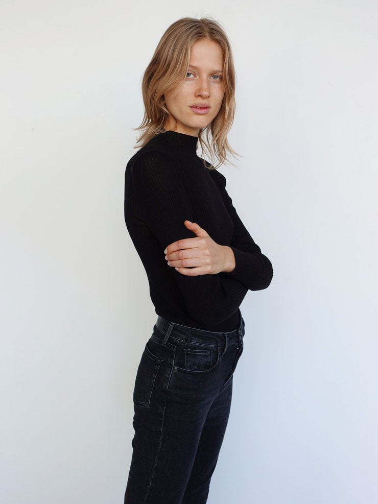 Laura Julie
