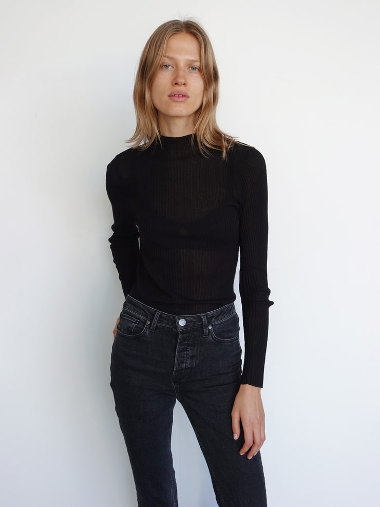 Laura Julie