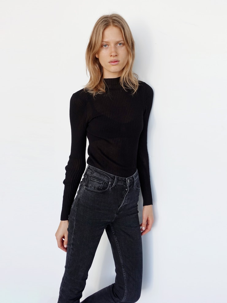 Laura Julie