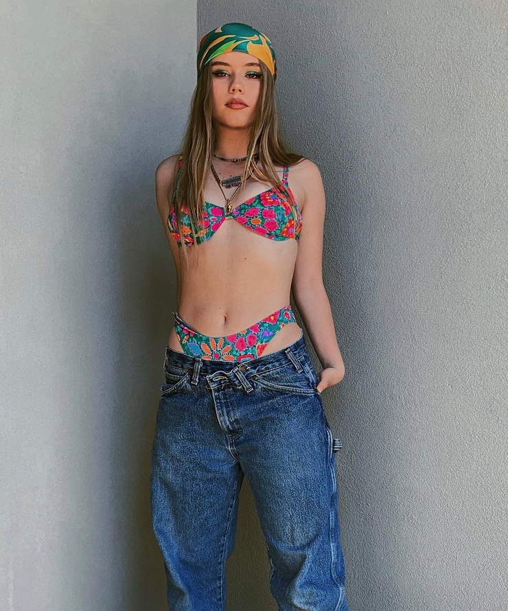 Lexee Smith Lexee Smith