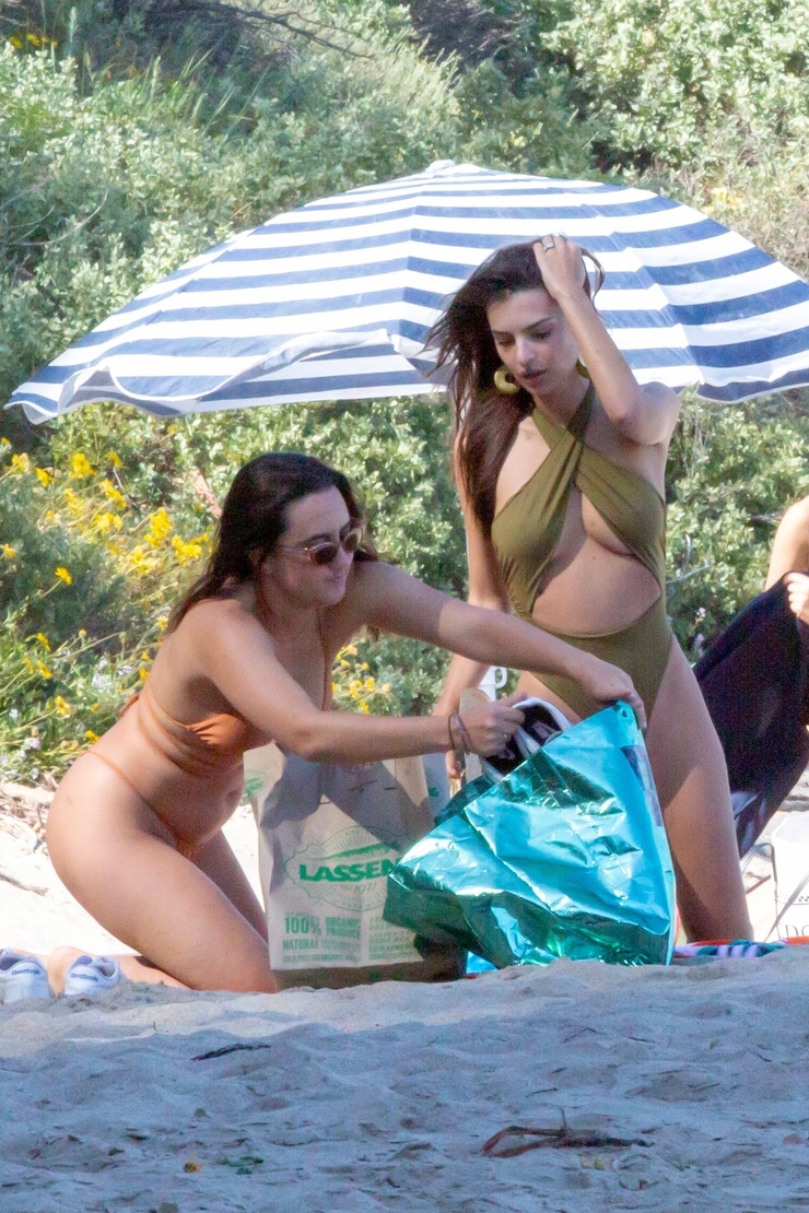 Emily Ratajkowski