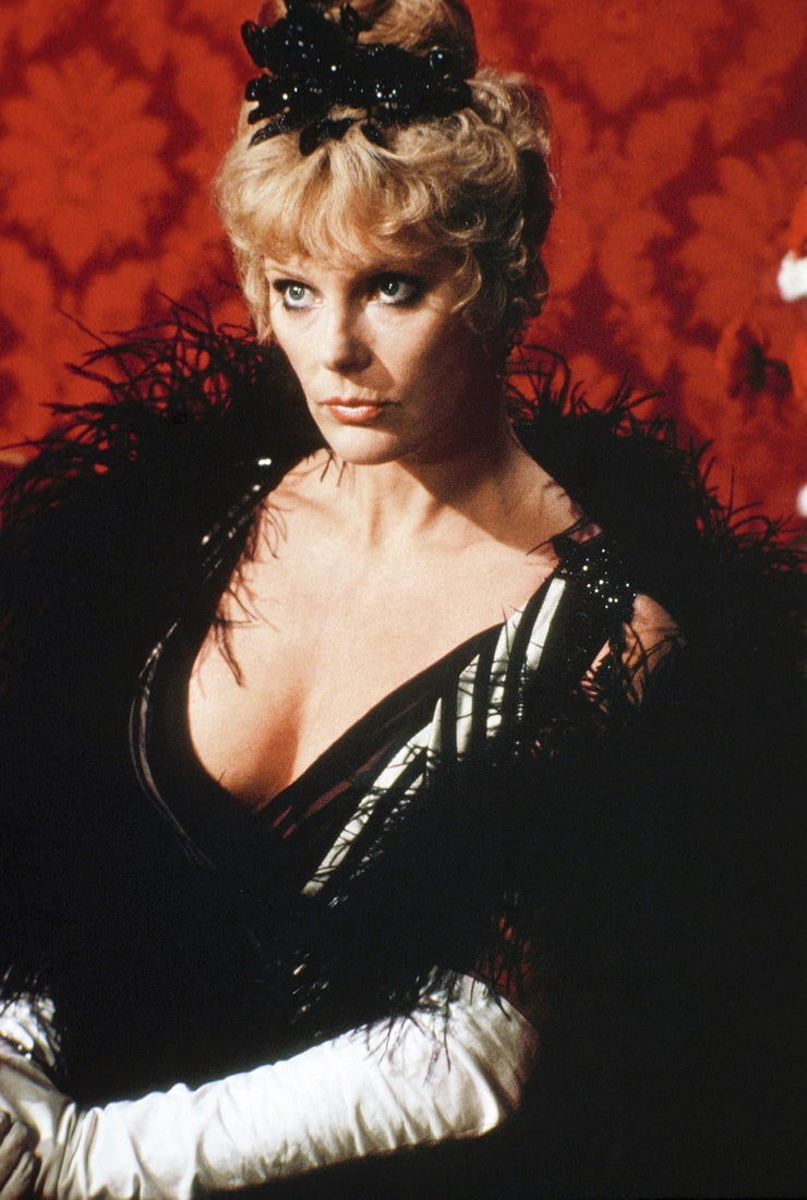 Next photo of Elke Sommer