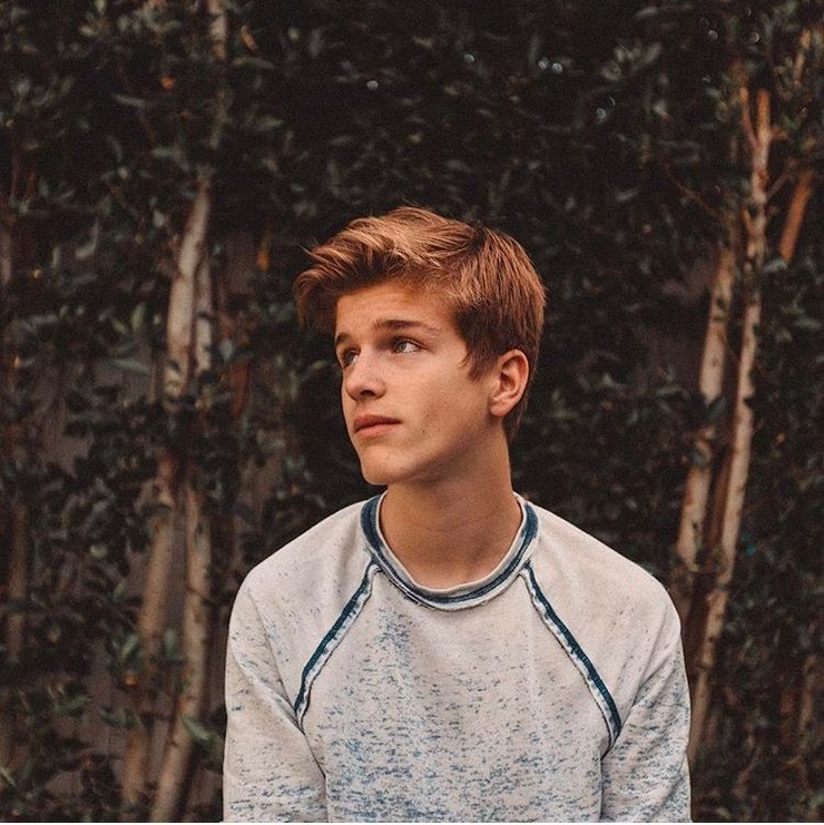 Alex Lange