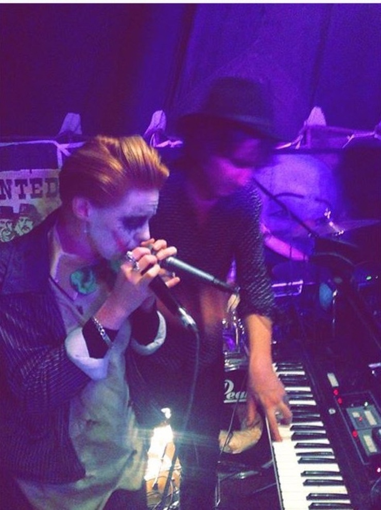 La Roux