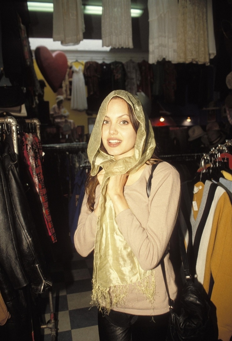 Angelina Jolie Angelina Jolie