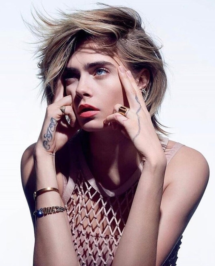 Cara Delevingne picture