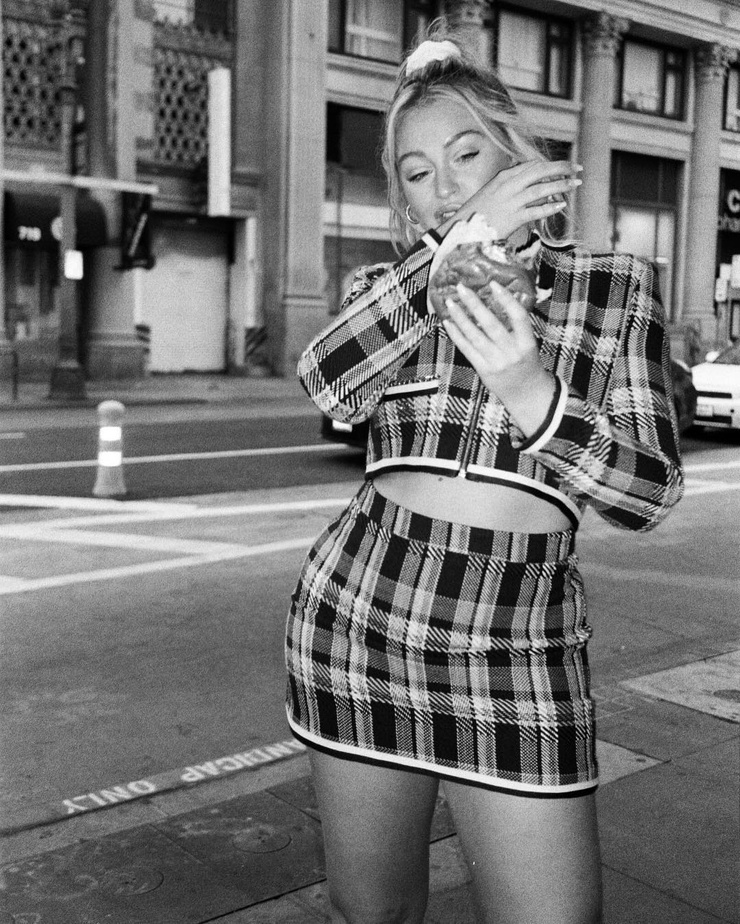 Iskra Lawrence