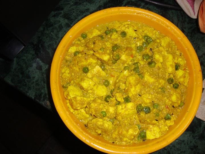 Mattar paneer