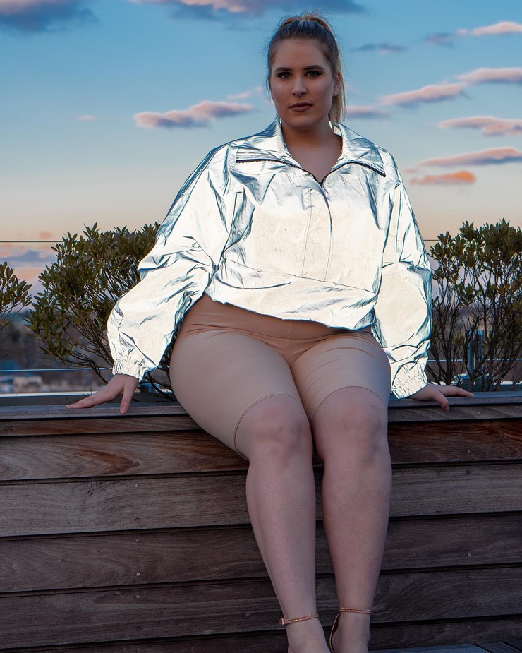 Sophie Turner (Plus Size)