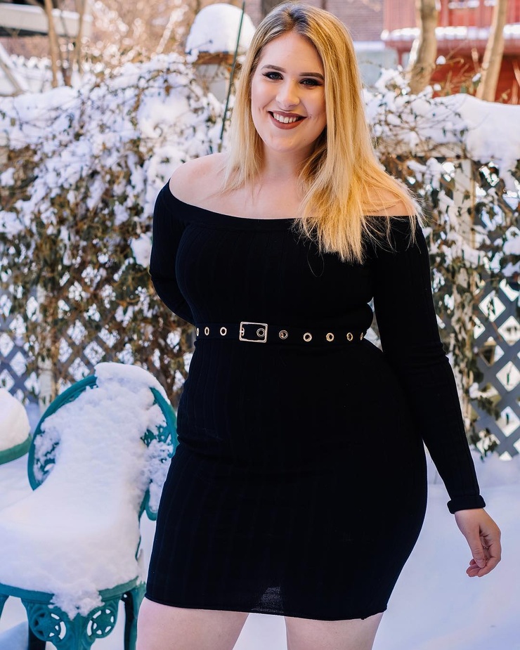 Sophie Turner (Plus Size)