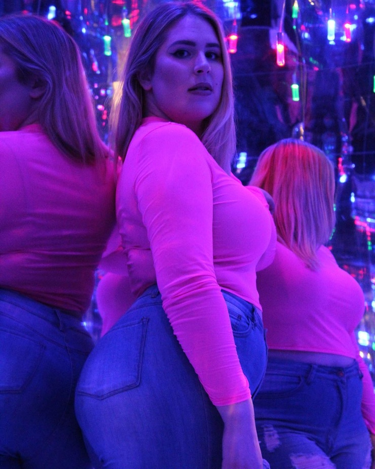 Sophie Turner (Plus Size)