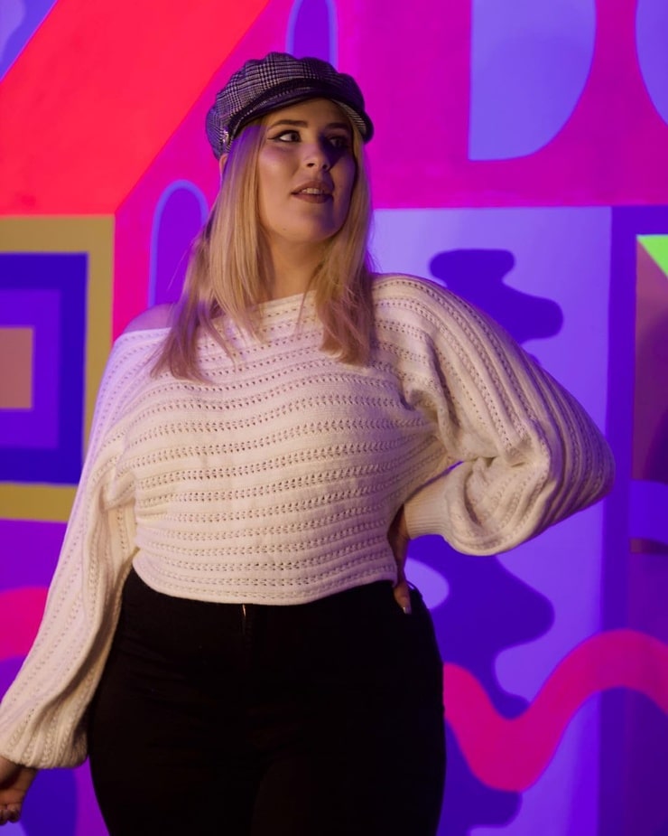 Sophie Turner (Plus Size)