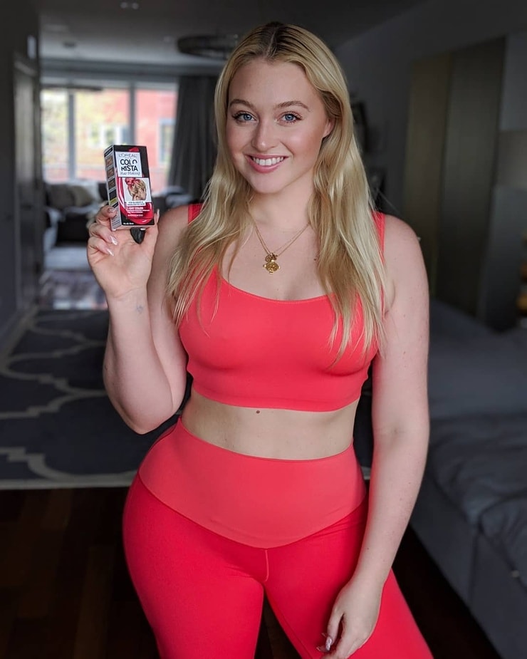 Iskra Lawrence