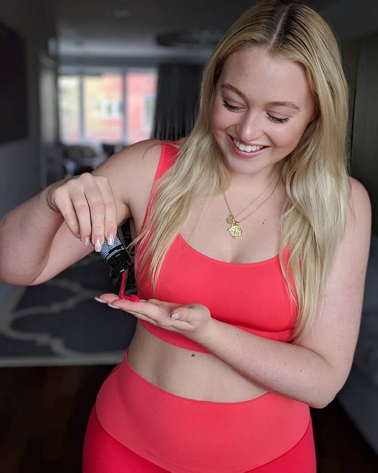 Iskra Lawrence
