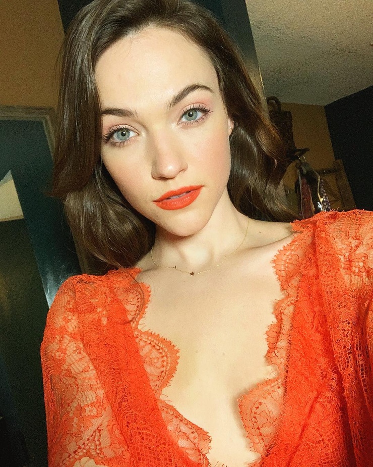 Violett Beane Violett Beane