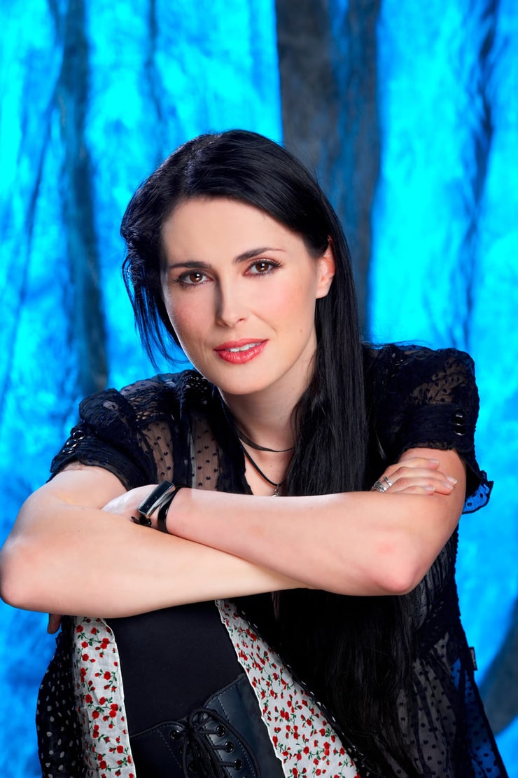 Sharon den Adel