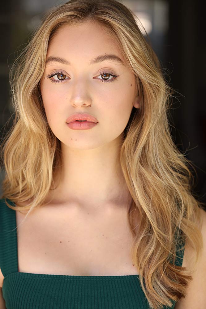 Bella Podaras Bella Podaras