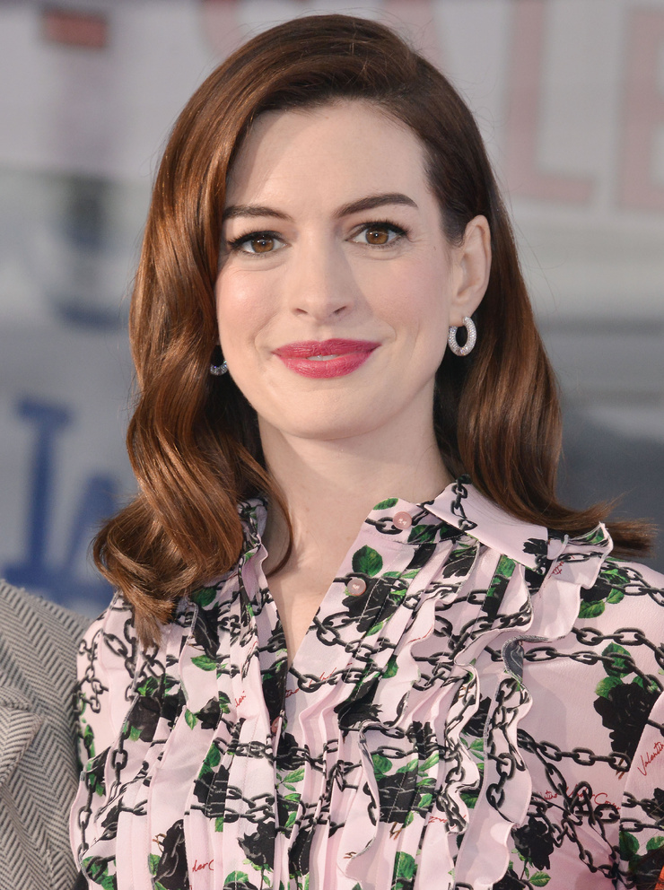 Anne Hathaway Anne Hathaway