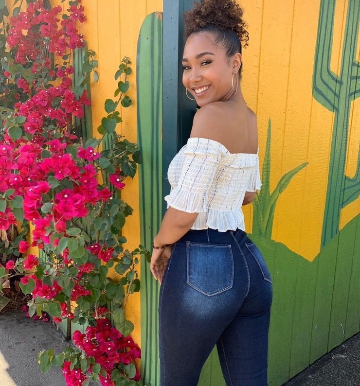 Picture of Parker McKenna Posey