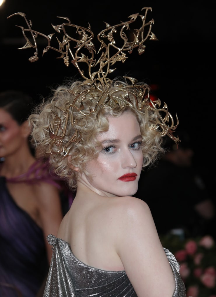 Julia Garner