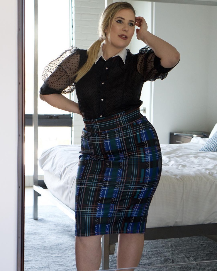 Sophie Turner (Plus Size)
