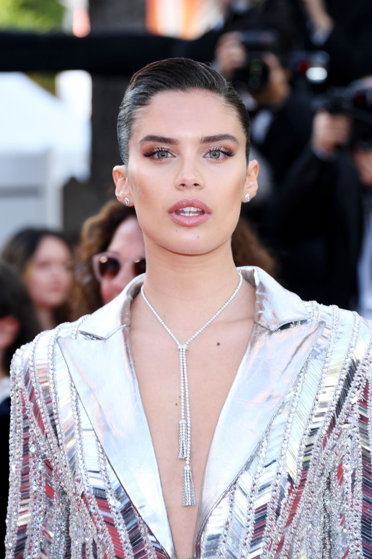 Sara Sampaio Sara Sampaio