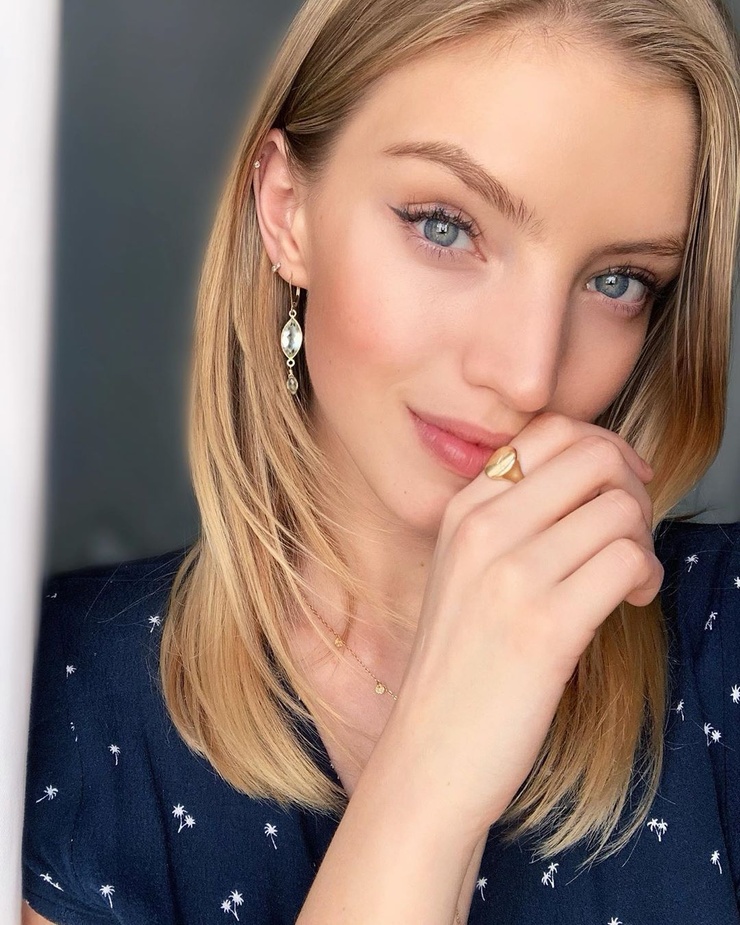 Niamh Adkins Niamh Adkins