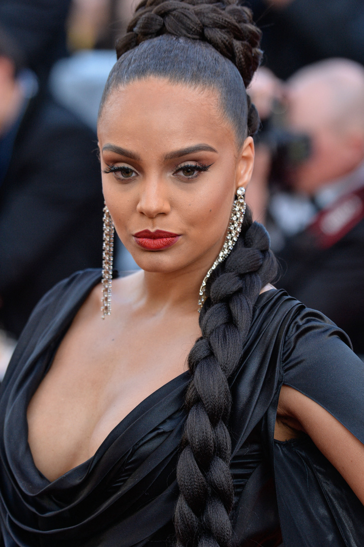 Alicia Aylies Alicia Aylies