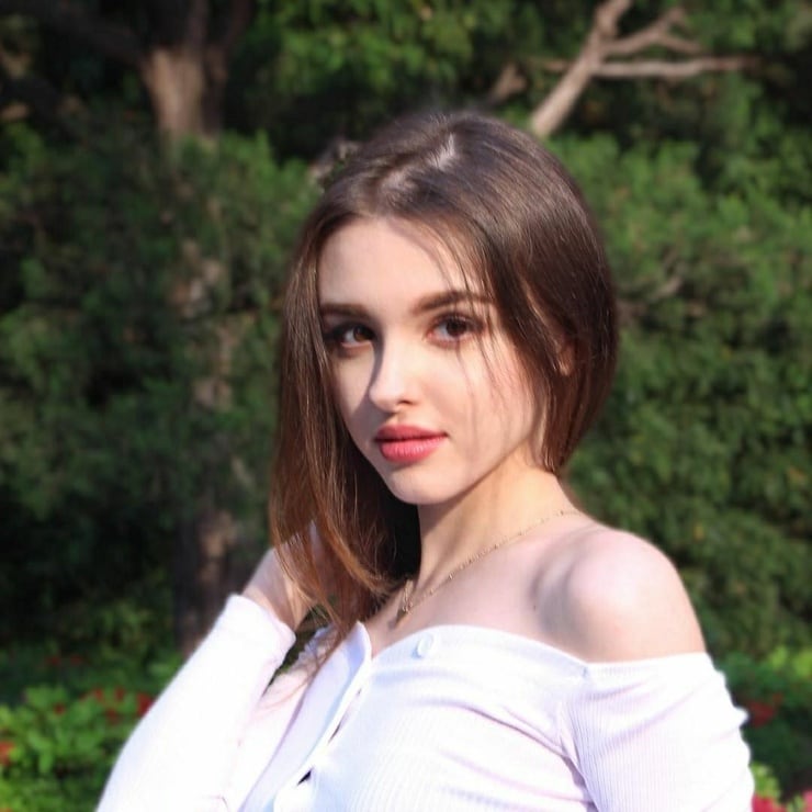 Elina Karimova Elina Karimova
