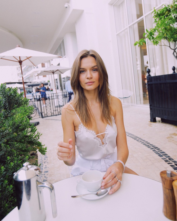 Josephine Skriver Josephine Skriver