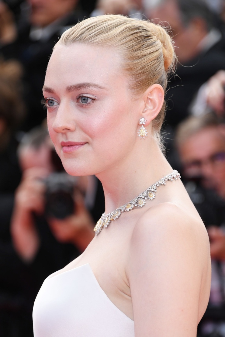 Dakota Fanning