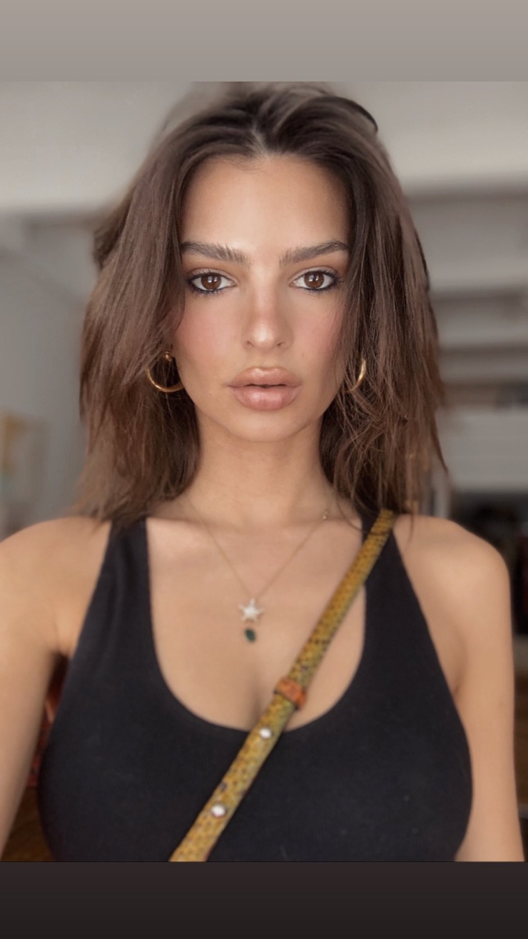 Emily Ratajkowski