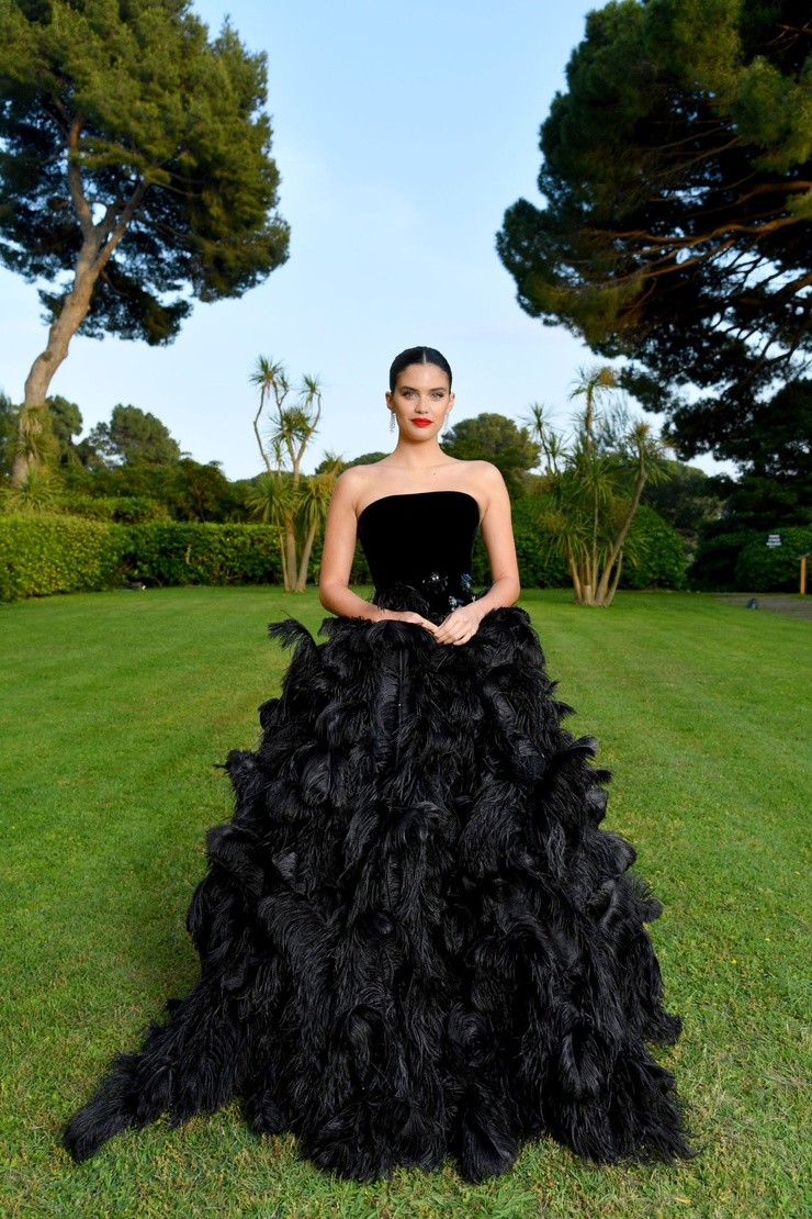 Sara Sampaio Sara Sampaio