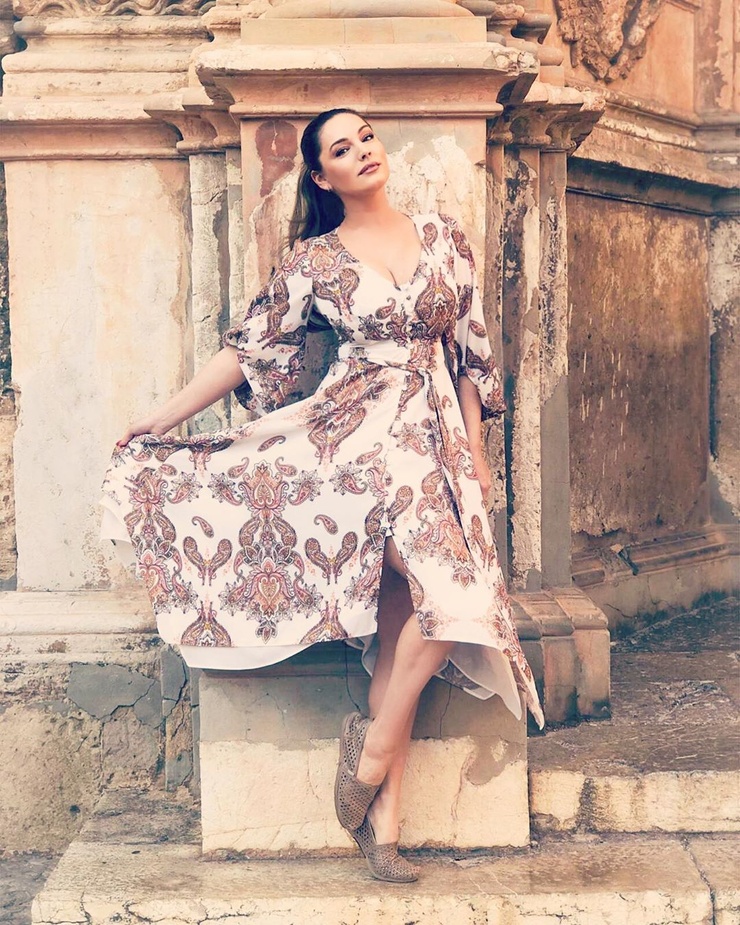Kelly Brook
