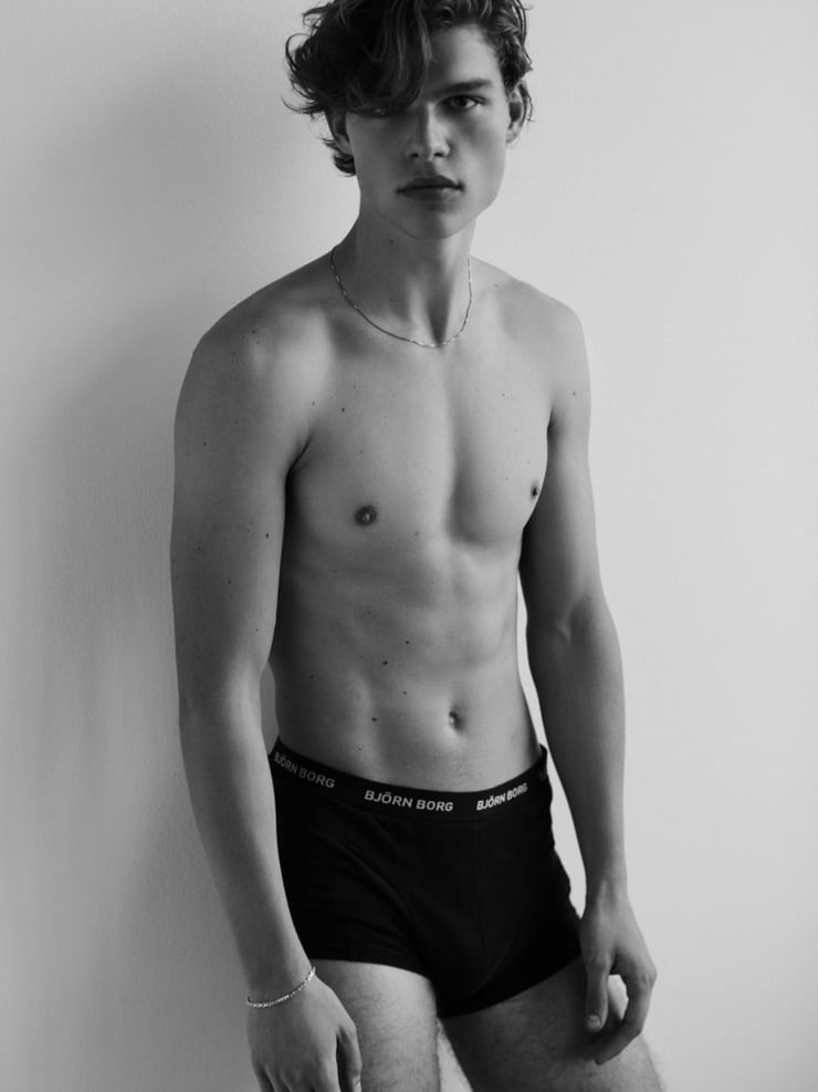 Nicklas Straten