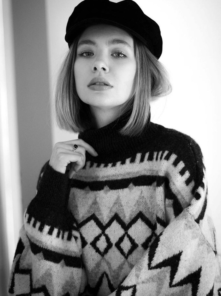 Laura Vasinova Laura Vasinova